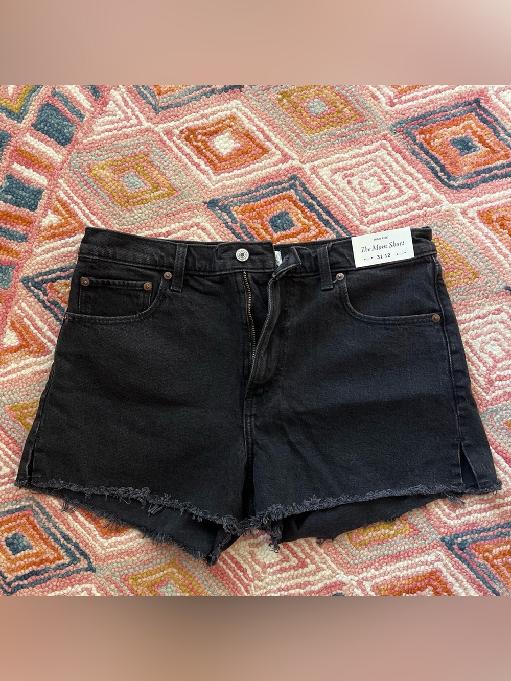 Brand new Abercrombie mom shorts, never been worn